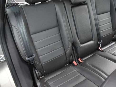 Used 2015 Ford C-MAX Energi SEL w/ Equipment Group 303A FWD image 16
