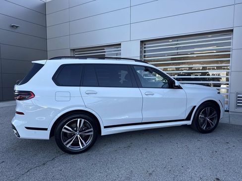 Used 2026 BMW X7 xDrive40i w/ M Sport Package AWD/4WD image 8