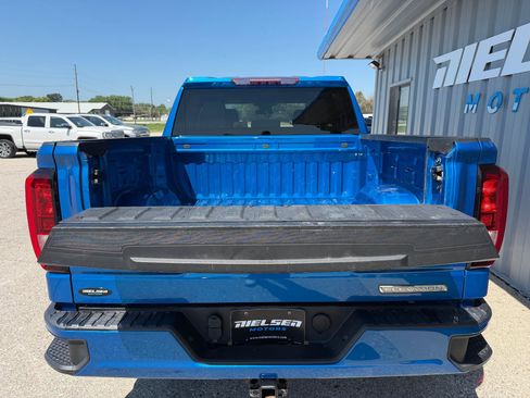 Used 2022 GMC Sierra 1500 Elevation AWD/4WD image 8