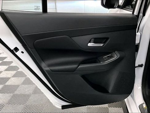 New 2026 Nissan Sentra SR w/ SR Premium Package FWD image 32