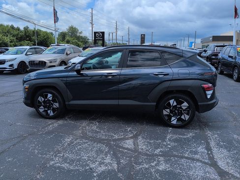 Used 2025 Hyundai Kona SEL FWD image 4