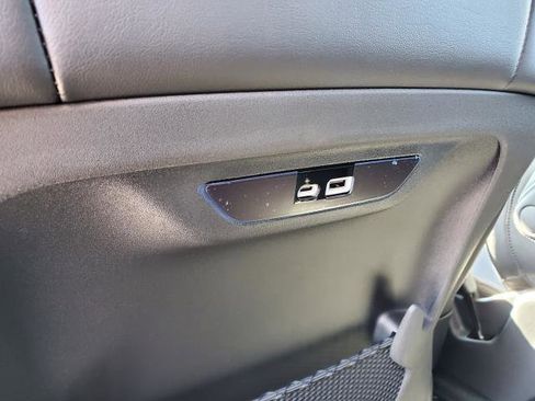 New 2026 Chrysler Pacifica Select image 25