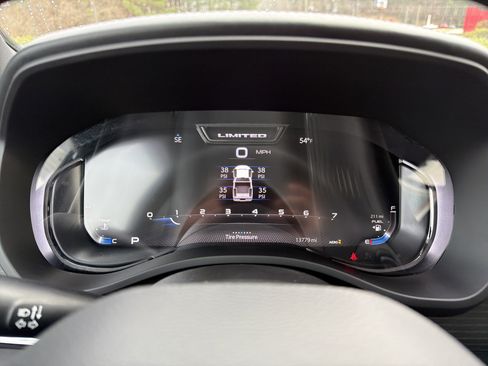 Used 2023 RAM 1500 Limited image 12