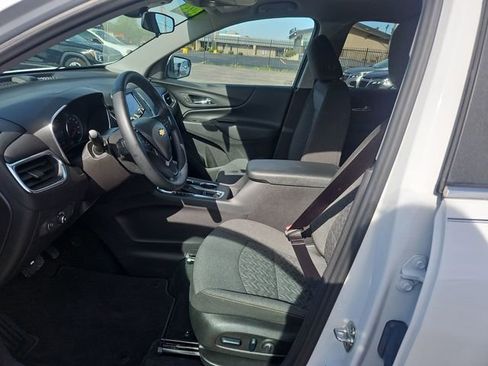 Used 2024 Chevrolet Equinox LT AWD/4WD image 9