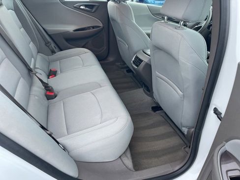 Used 2017 Chevrolet Malibu LT w/ Driver Confidence Package image 34
