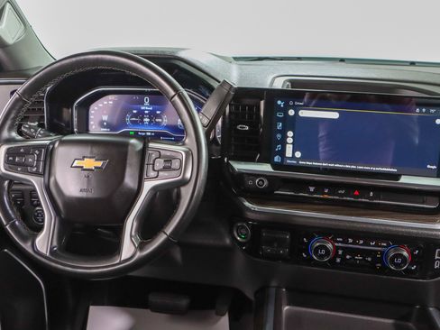 Used 2024 Chevrolet Silverado 3500 LT w/ Convenience Package image 18