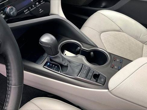 Used 2024 Toyota Camry XSE image 16