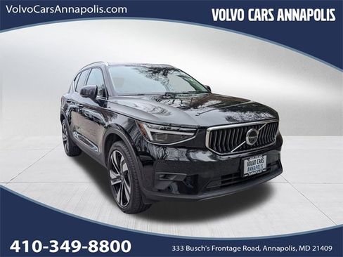 Certified 2024 Volvo XC40 B5 Ultimate w/ Climate Package image 1