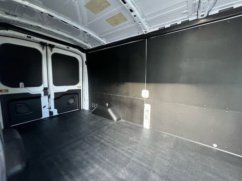 Used 2023 Ford Transit 250 Medium Roof AWD w/ Load Area Protection Package image 13