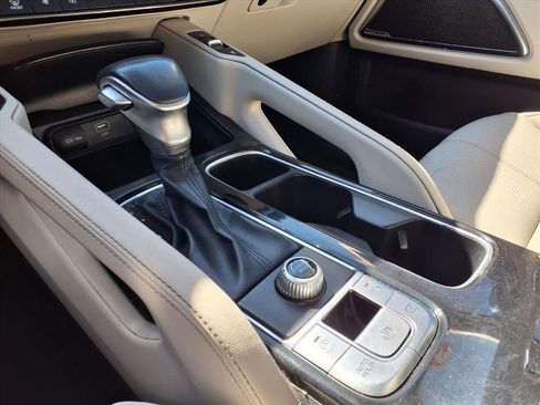 Used 2023 Kia Telluride SX image 16