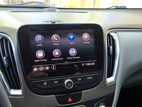 Used 2019 Chevrolet Malibu LT FWD image 40