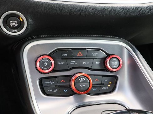 Used 2019 Dodge Challenger GT w/ Plus Package RWD image 16