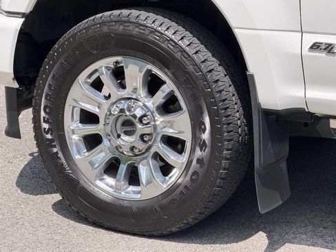 Used 2020 Ford F350 Limited AWD/4WD image 17