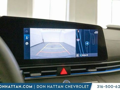 Used 2024 Hyundai Elantra SEL image 21