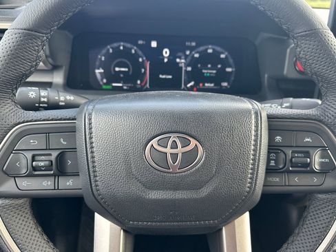 New 2025 Toyota Tacoma TRD Off-Road image 25