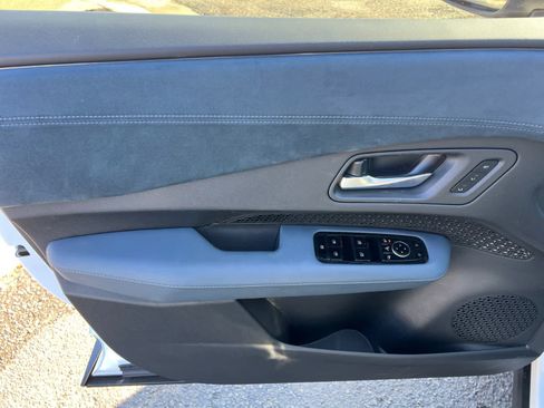 Certified 2025 Nissan Ariya Platinum image 20