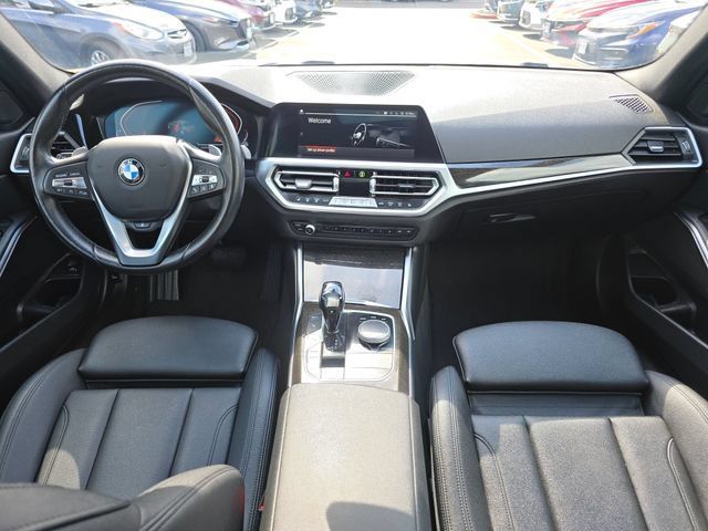 Used 2021 BMW 330i xDrive Sedan w/ Premium Package AWD/4WD image 18
