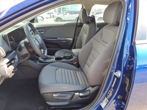 New 2025 Kia K4 EX image 10