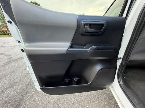 Used 2021 Toyota Tacoma SR w/ SR Convenience Package RWD image 21
