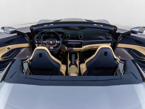 Certified 2022 Ferrari Portofino M RWD image 22