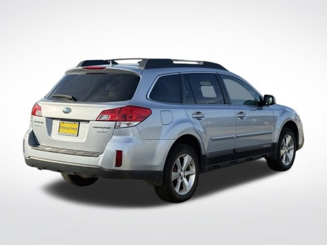 Used 2014 Subaru Outback 2.5i Limited AWD/4WD image 8