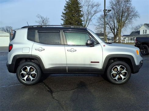 Used 2021 Jeep Renegade Trailhawk image 8