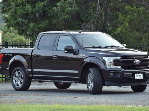 Used 2018 Ford F150 Lariat w/ Equipment Group 502A Luxury AWD/4WD image 4