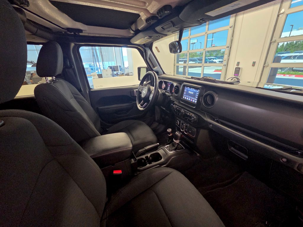 Used 2022 Jeep Gladiator Sport AWD/4WD image 21