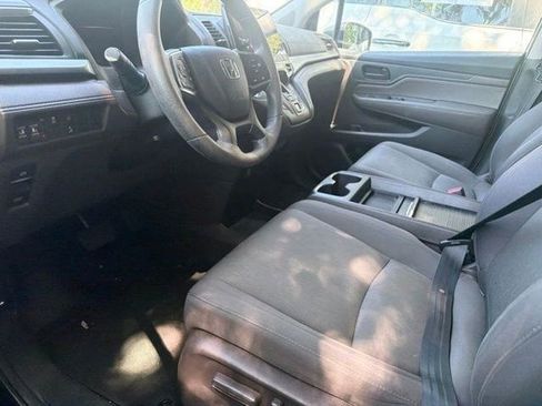 Used 2019 Honda Odyssey EX image 2