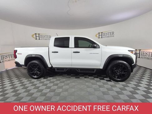 Certified 2025 Chevrolet Colorado Trail Boss AWD/4WD image 3