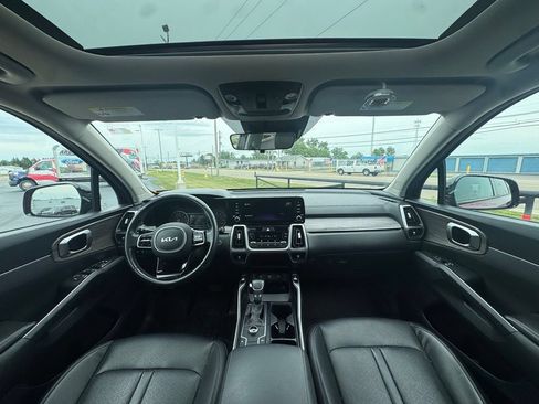 Used 2022 Kia Sorento S w/ Panoramic Sunroof Package AWD/4WD image 10