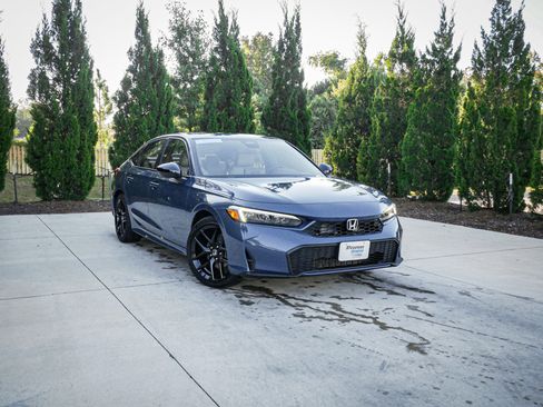 Certified 2025 Honda Civic Sport image 2