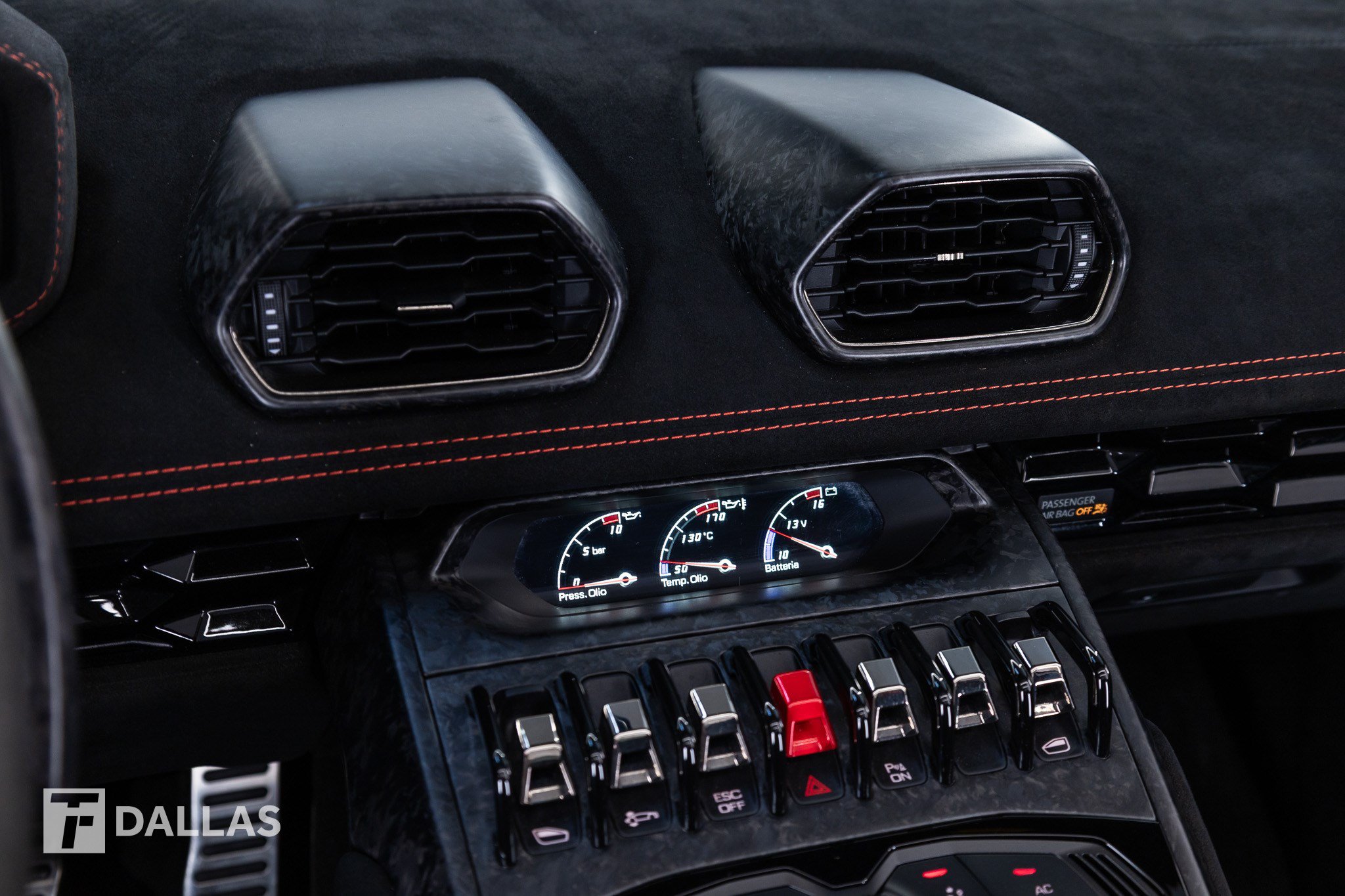 Used 2018 Lamborghini Huracan Performante AWD/4WD image 36