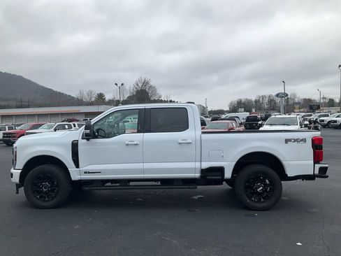 New 2026 Ford F250 Lariat w/ Black Appearance Package image 8