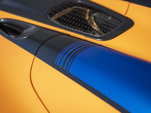 Used 2021 McLaren Elva RWD image 19