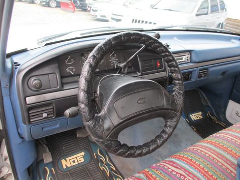 Used 1995 Ford F250 2WD Regular Cab image 16