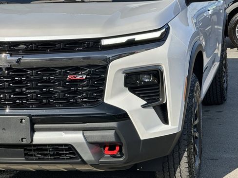 Used 2025 Chevrolet Traverse Z71 w/ Driver Confidence Package image 48