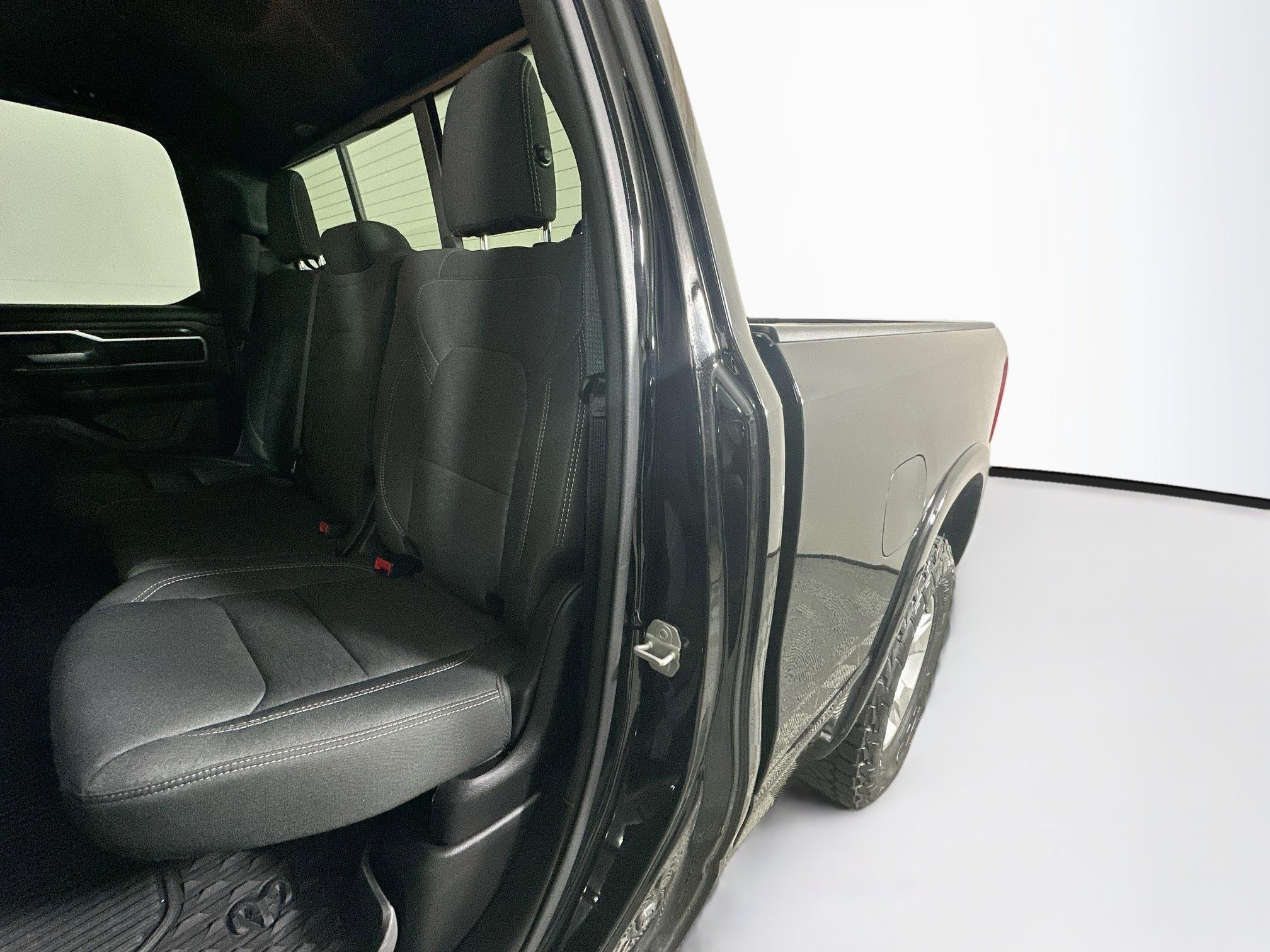 Used 2025 RAM 1500 Big Horn RWD image 26