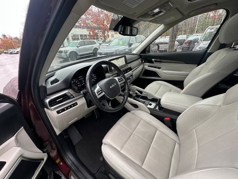 Used 2022 Kia Telluride SX w/ Nightfall Edition Package image 39