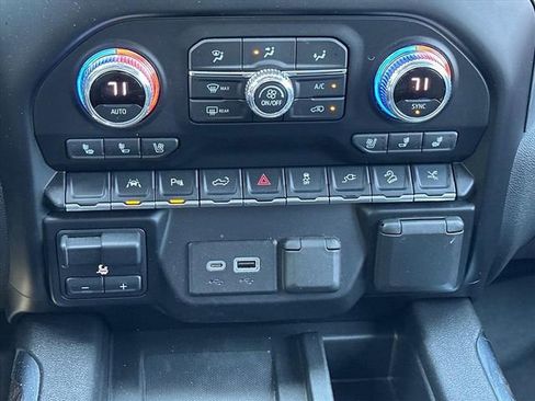 Used 2021 GMC Sierra 1500 Denali w/ Denali Premium Package AWD/4WD image 31