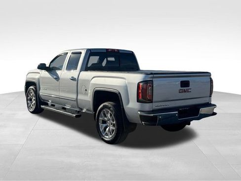 Used 2018 GMC Sierra 1500 SLT w/ SLT Premium Package image 3