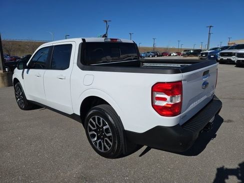 Used 2024 Ford Maverick Lariat image 3