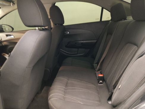 Used 2018 Chevrolet Sonic LT image 18