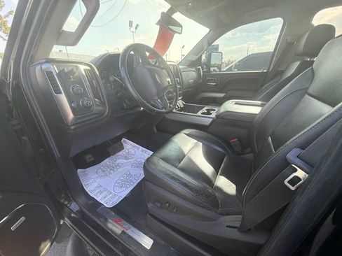 Used 2019 Chevrolet Silverado 2500 LTZ w/ Midnight Edition AWD/4WD image 24