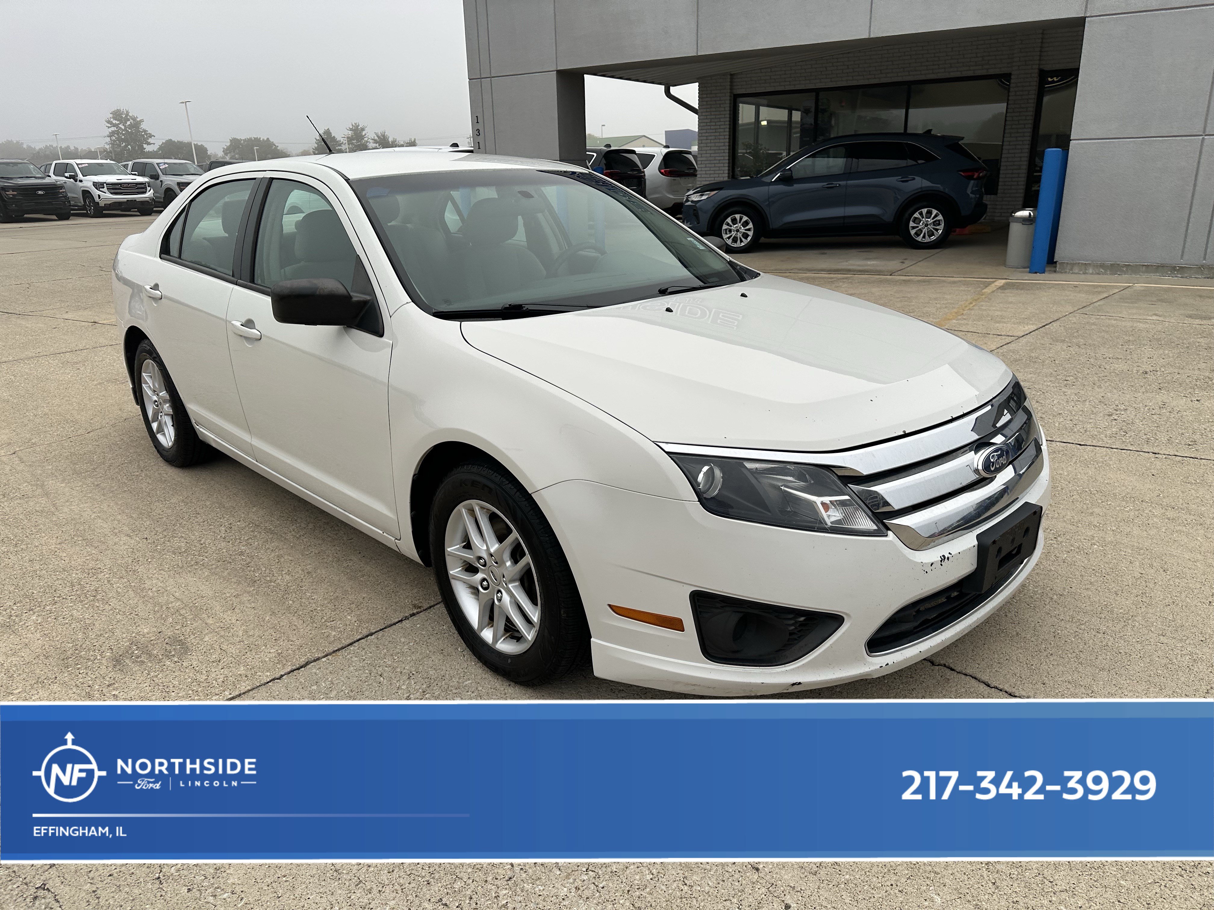 Used 2011 Ford Fusion S FWD image 1