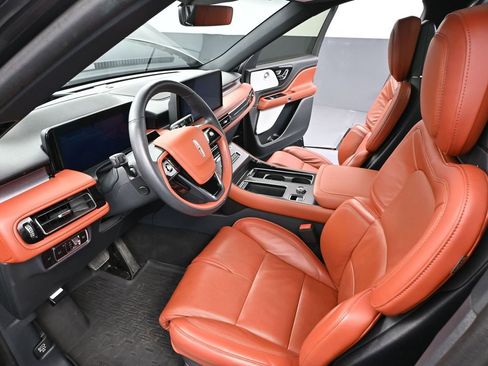 Used 2025 Lincoln Aviator Reserve w/ Equipment Group 201A image 23