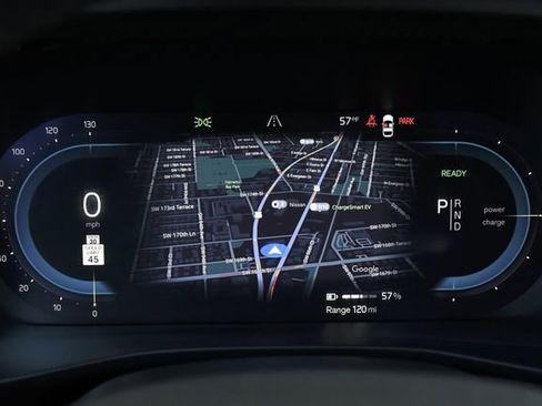 Used 2023 Volvo XC40 Recharge Plus image 20