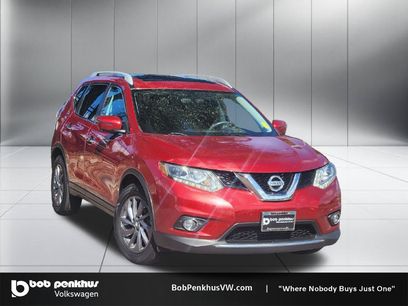 Used 2016 Nissan Rogue SL w/ SL Premium Package