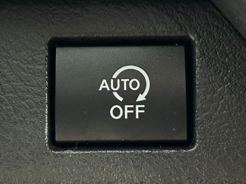 Used 2025 Nissan Frontier PRO-4X AWD/4WD image 22