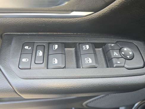 New 2026 RAM 1500 4x4 Crew Cab image 25